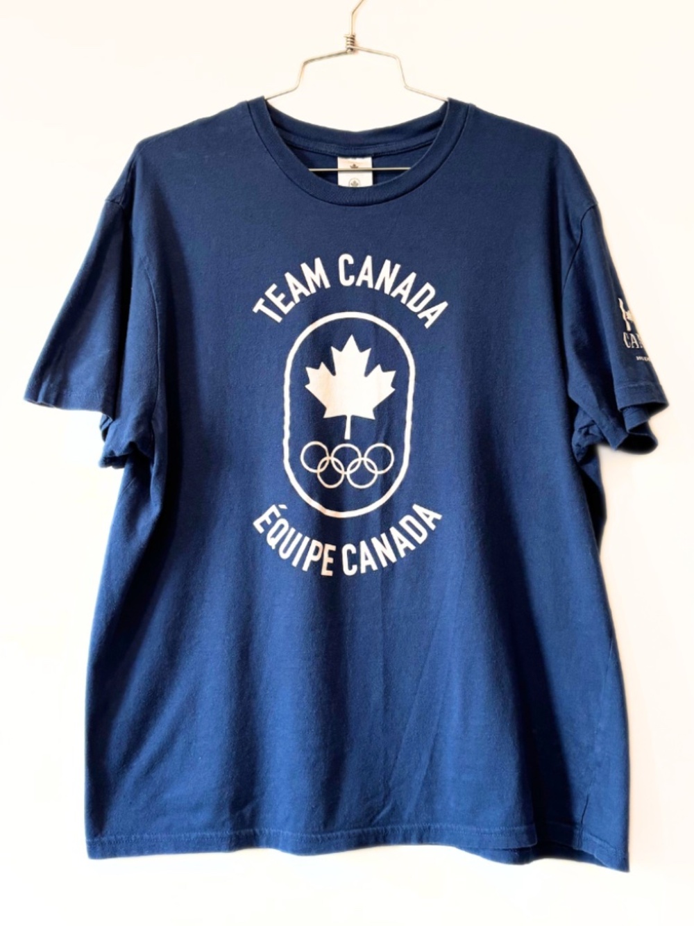 Hudson’s Bay Team Canada Blue Graphic T-shirt Size L